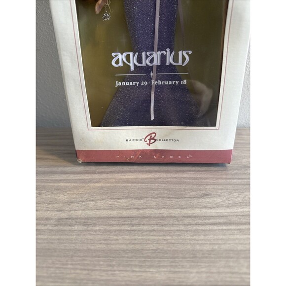 2004 Zodiac Collection Aquarius Barbie Collector Pink Label Mattel #C6238 - Picture 4 of 7